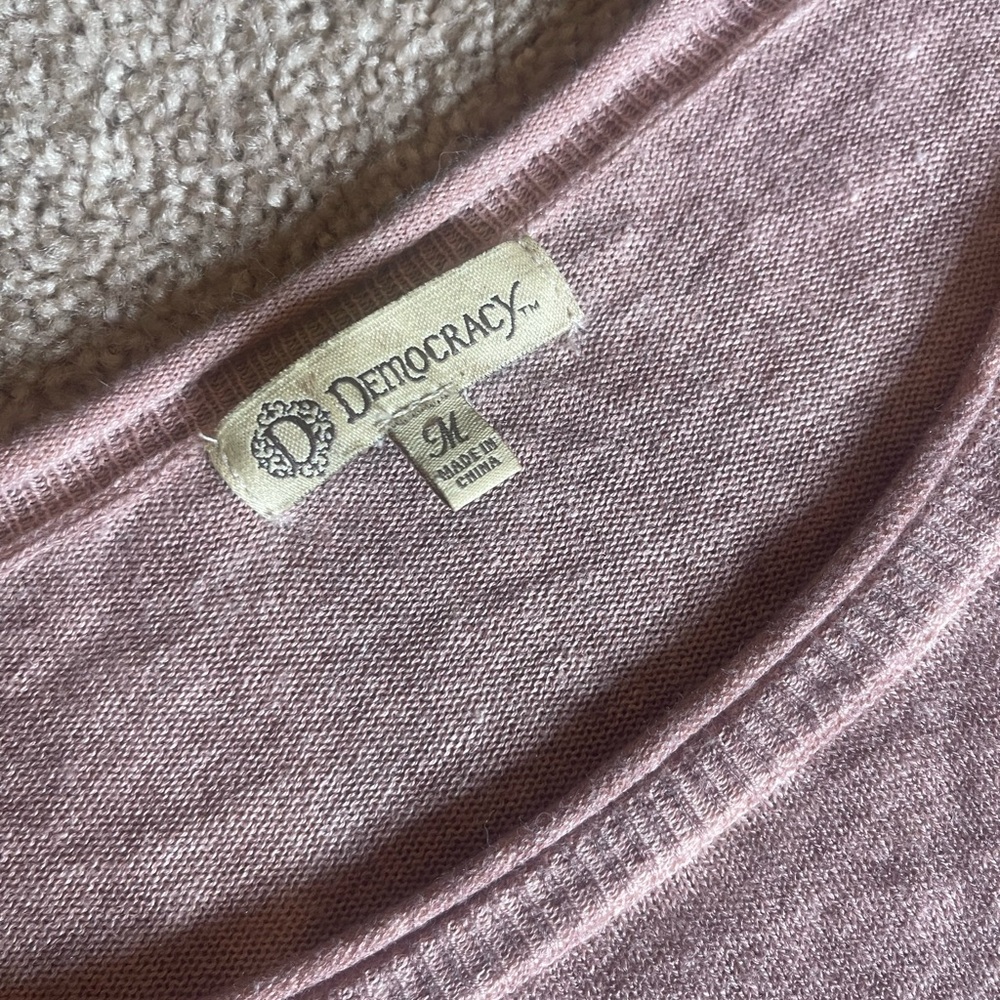 Lightweight sweater in burnt rose color!